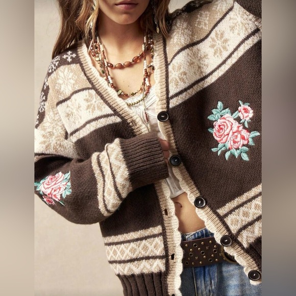 GrayGirl&Co Sweaters - Boutique Embroidered Roses Western Cardi, Various Sizes NWT